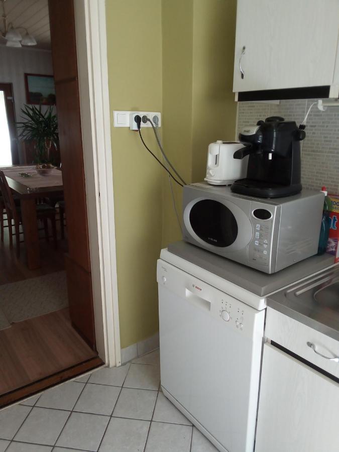 Vadkacsa Apartmanhaz Medencevel Zamárdi Exteriör bild