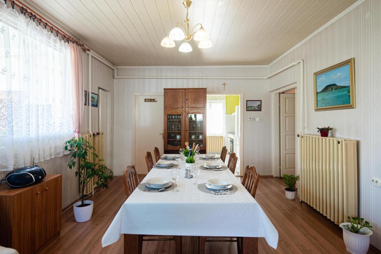 Vadkacsa Apartmanhaz Medencevel Zamárdi Exteriör bild