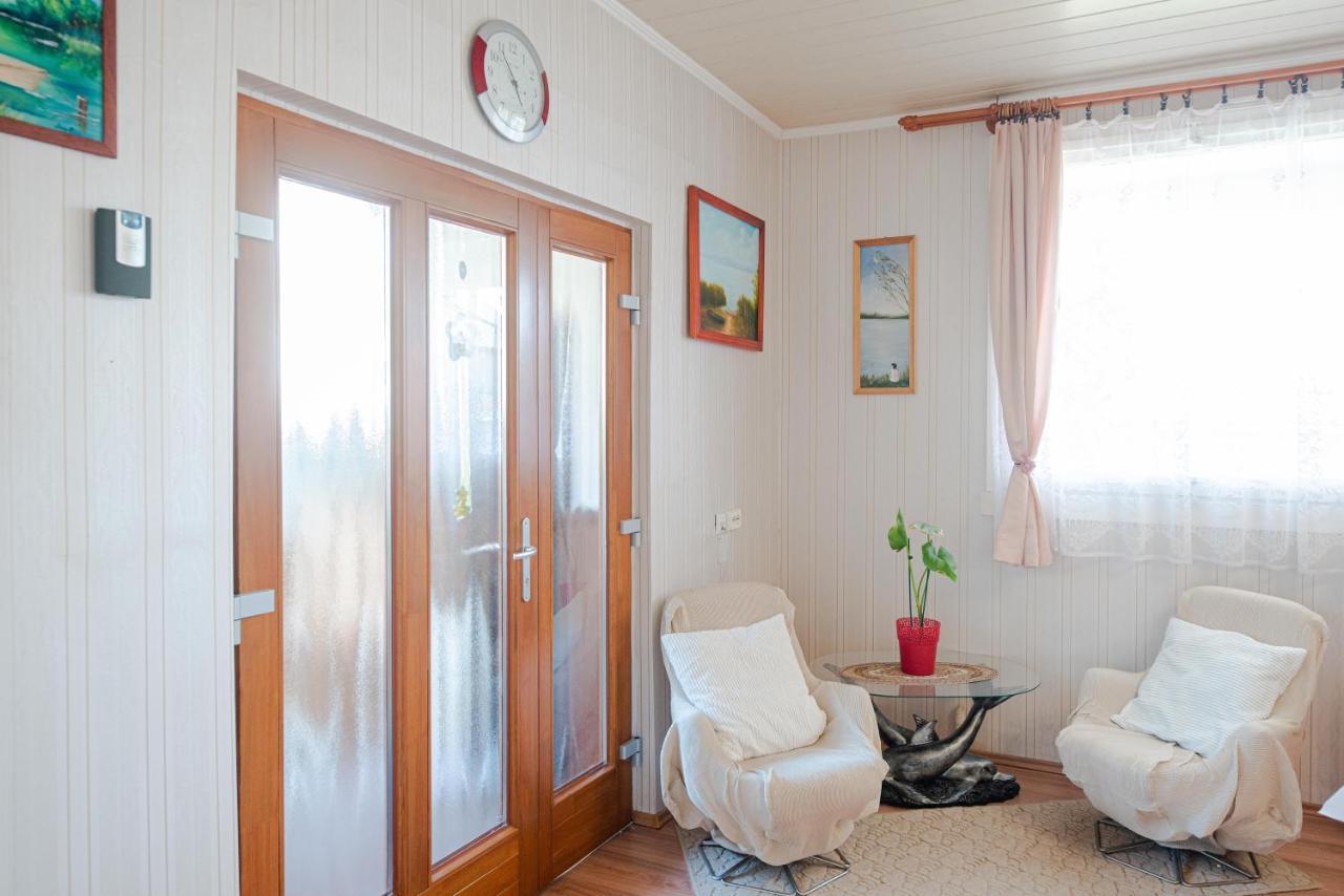 Vadkacsa Apartmanhaz Medencevel Zamárdi Exteriör bild
